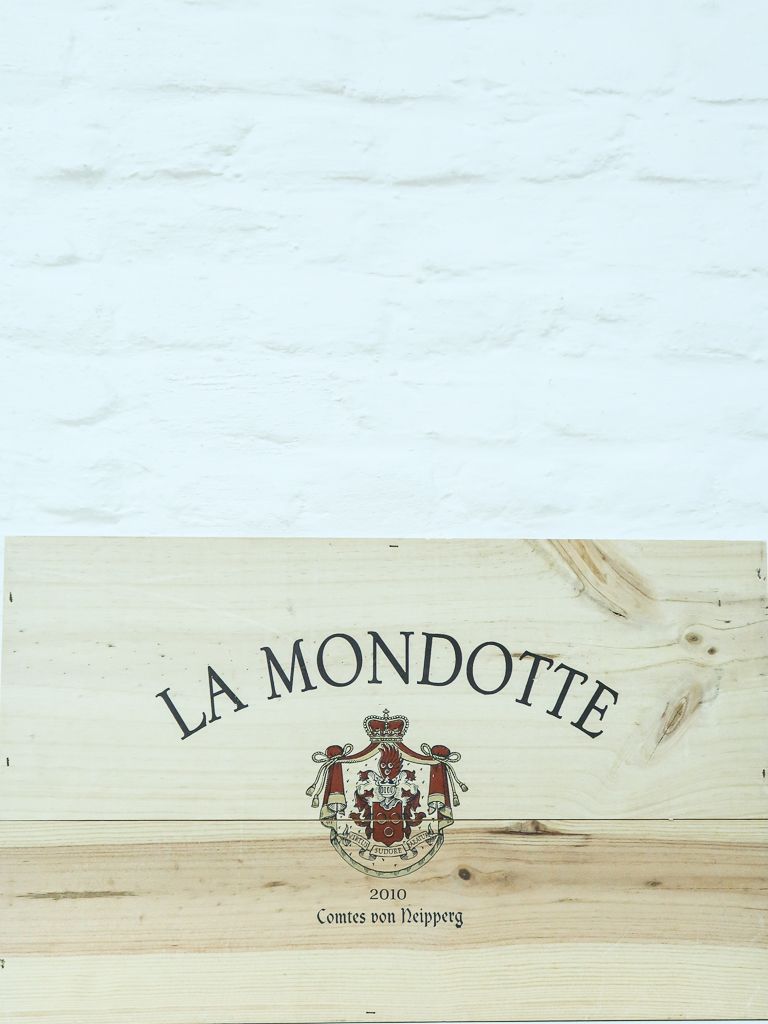 2010 Chateau La Mondotte St. Emilion